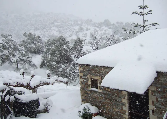 Casa de Férias Antonis Stone House