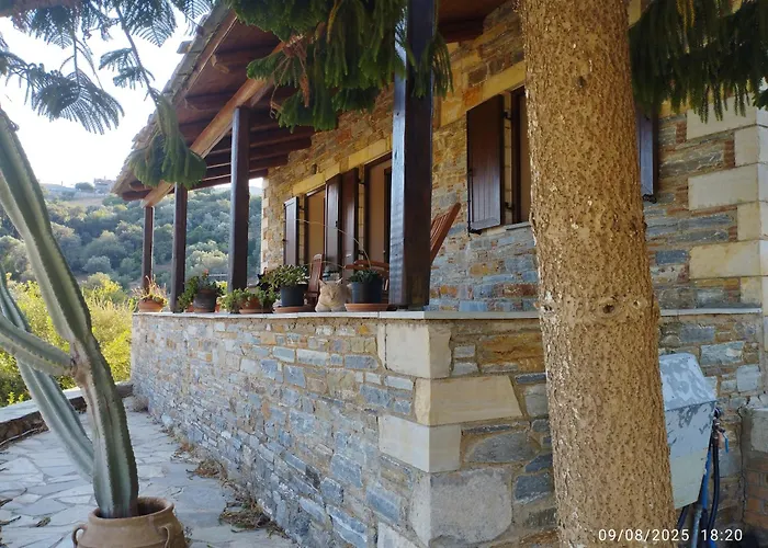 Casa de Férias Antonis Stone House *